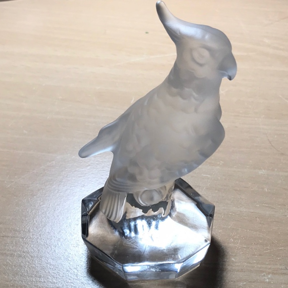 Nachtmann Crystal Creatures- Cockatoo paperweight